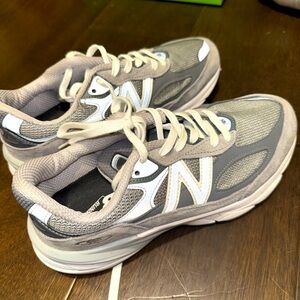 New Balance 990’s - Size 9 Women / Size 7.5 Men